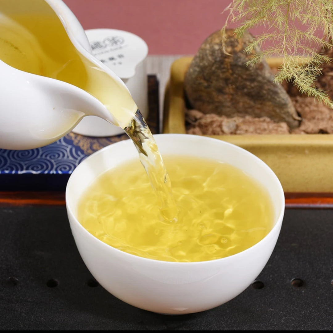 Yi Guan Cha Tie Guan Yin--7g per can/10*7g one box
